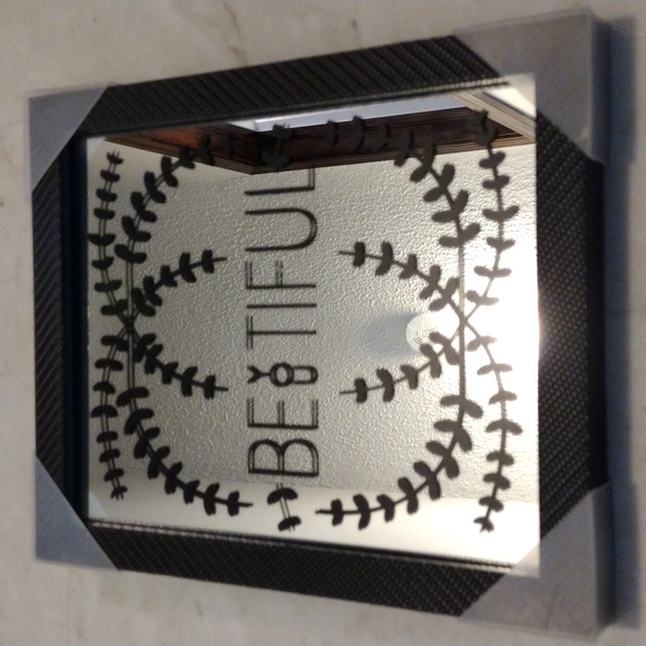 Creative products, framed painted mirror. - Picture 1 of 7